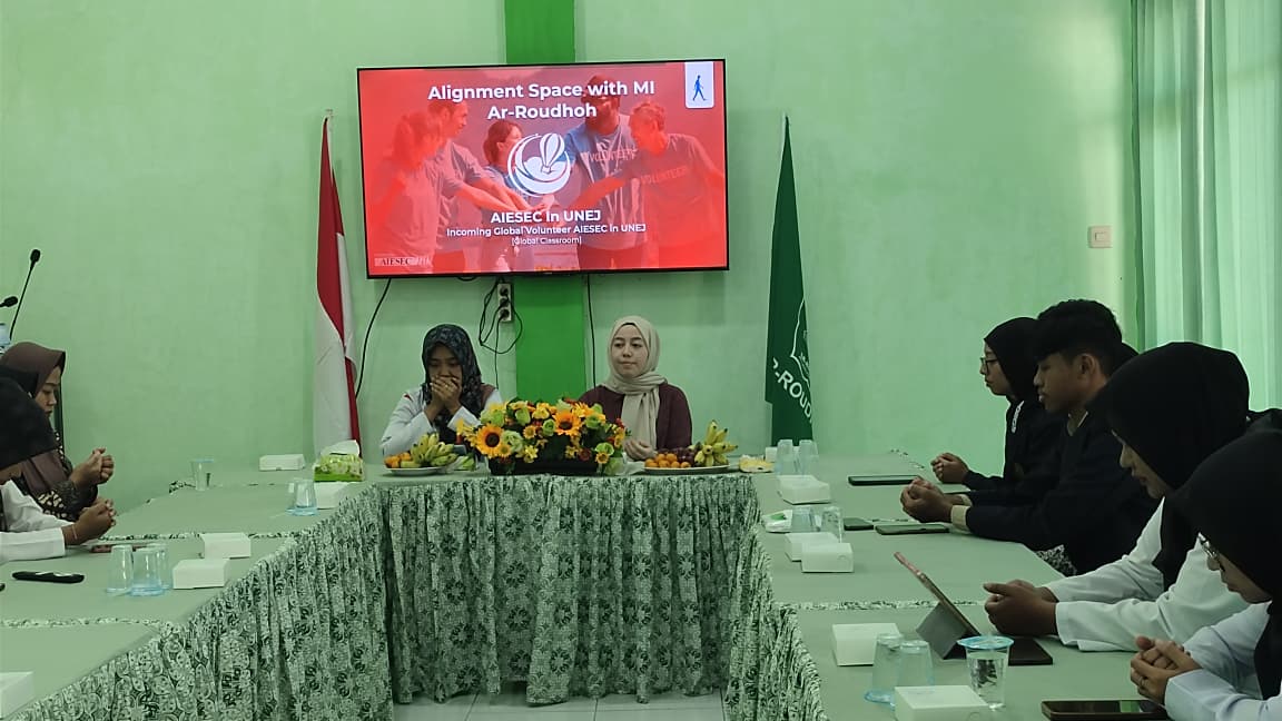 MI Ar-Roudhoh Sambut Native Speaker dari Turki, Perkuat Pembelajaran Bahasa Inggris